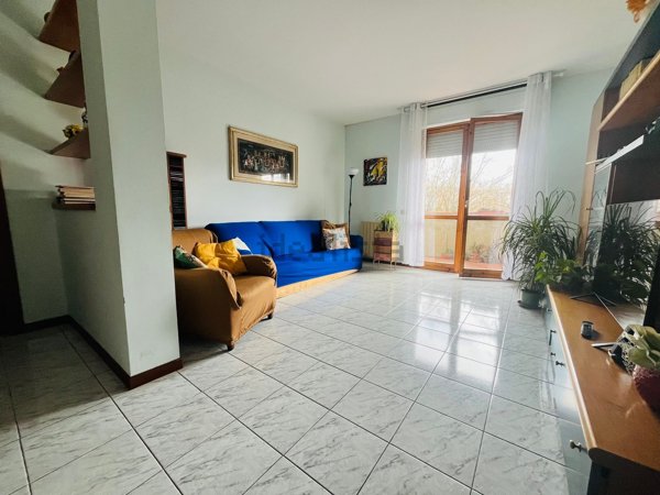 appartamento in vendita a Prato in zona Iolo