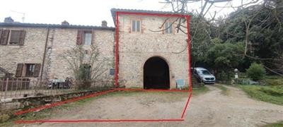 casa indipendente in vendita a Prato in zona Casale