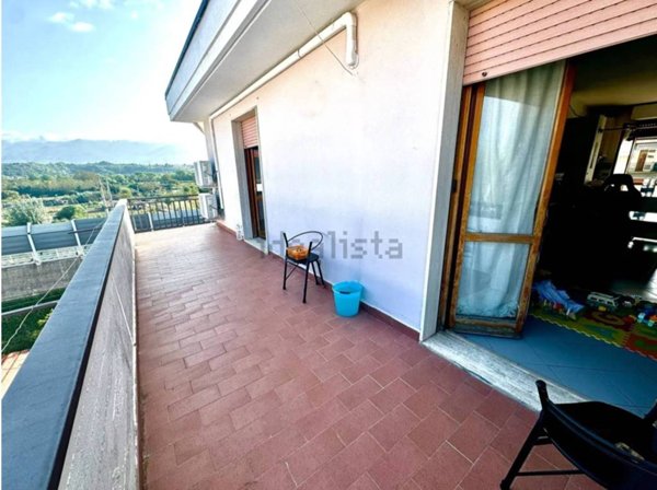 appartamento in vendita a Prato in zona Coiano