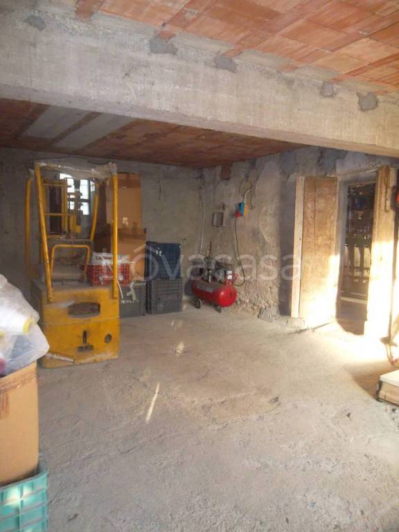 casa indipendente in vendita a Prato in zona Galciana