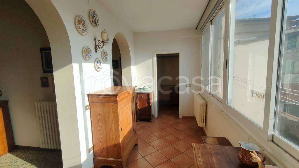 casa indipendente in vendita a Prato in zona Grignano