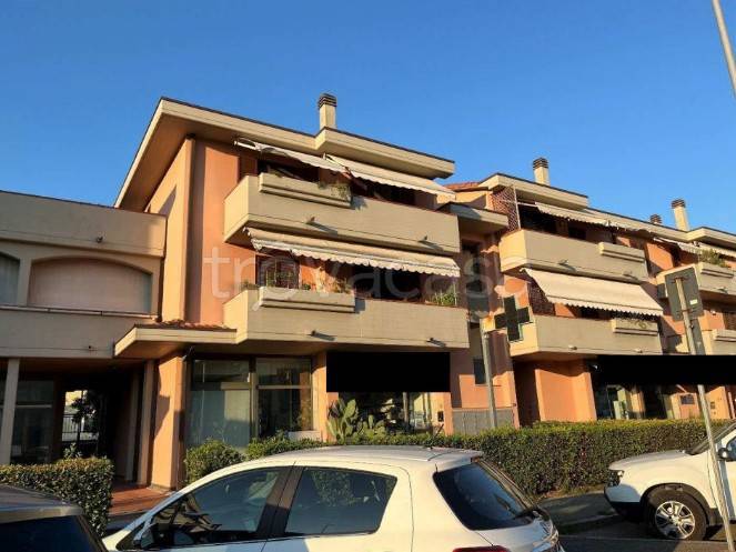 appartamento in vendita a Prato in zona Sant'Ippolito