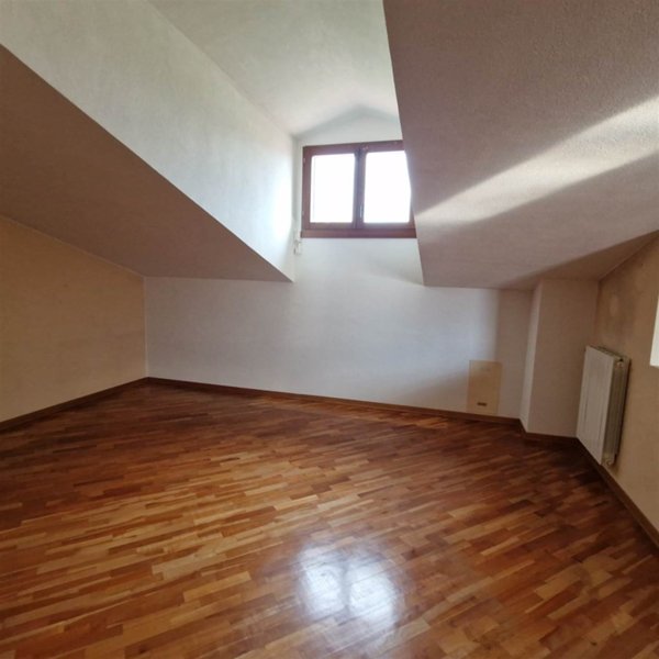 appartamento in vendita a Prato in zona La Querce