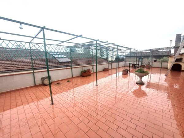 casa indipendente in vendita a Prato in zona Fontanelle