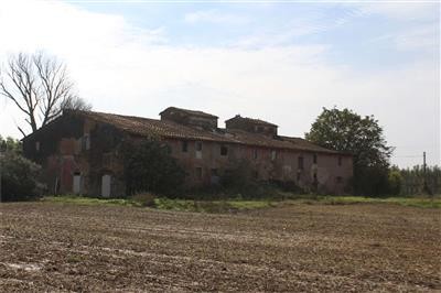 casa indipendente in vendita a Prato in zona Casale