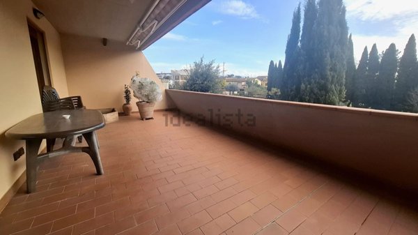 appartamento in vendita a Prato in zona Fontanelle