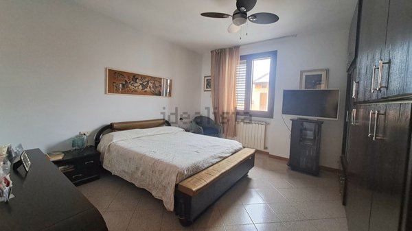 casa indipendente in vendita a Prato in zona Casale