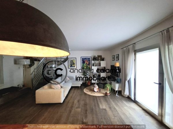 casa indipendente in vendita a Prato in zona Cafaggio