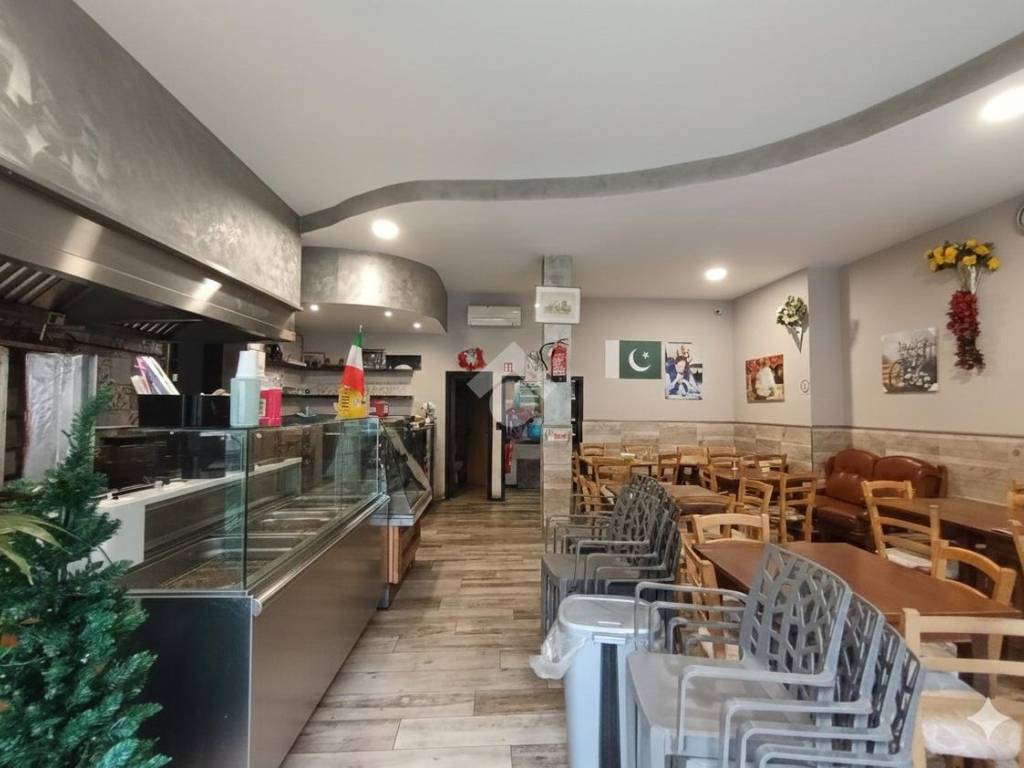 negozio in vendita a Prato