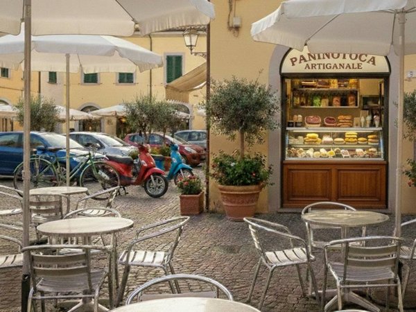 negozio in vendita a Prato