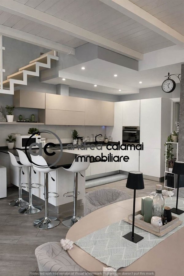 appartamento in vendita a Prato in zona Grignano