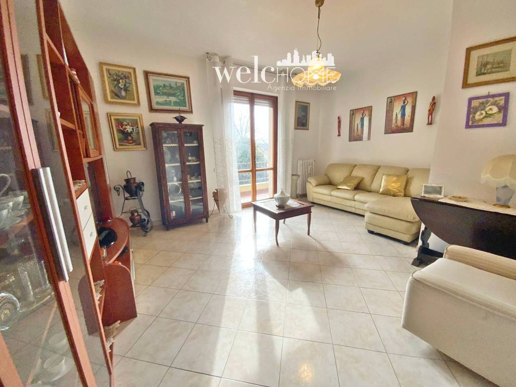 appartamento in vendita a Prato in zona Castelnuovo