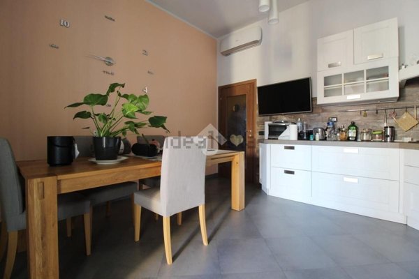 casa indipendente in vendita a Prato in zona Narnali