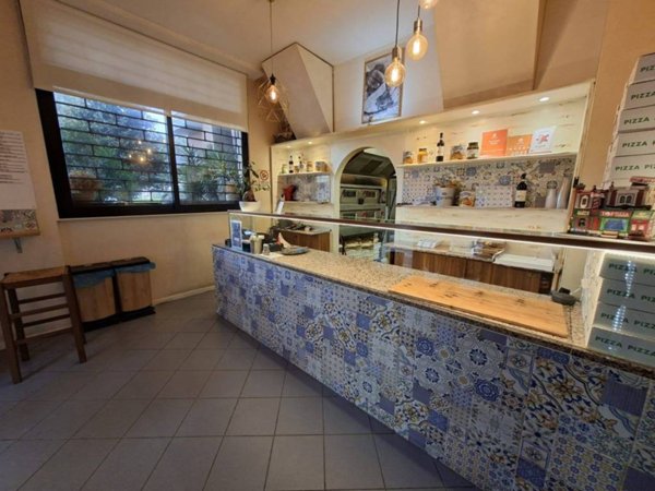 negozio in vendita a Prato