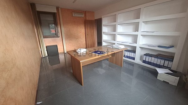 ufficio in vendita a Prato