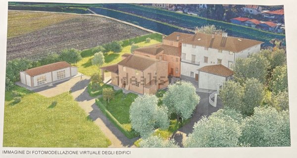 casa indipendente in vendita a Prato in zona Iolo