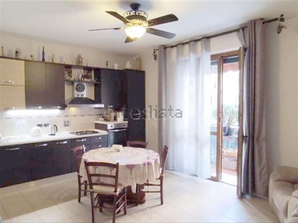 appartamento in vendita a Prato in zona Grignano