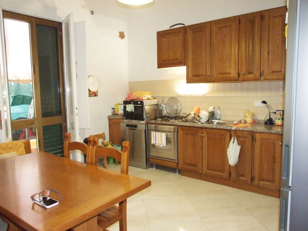 casa indipendente in vendita a Prato