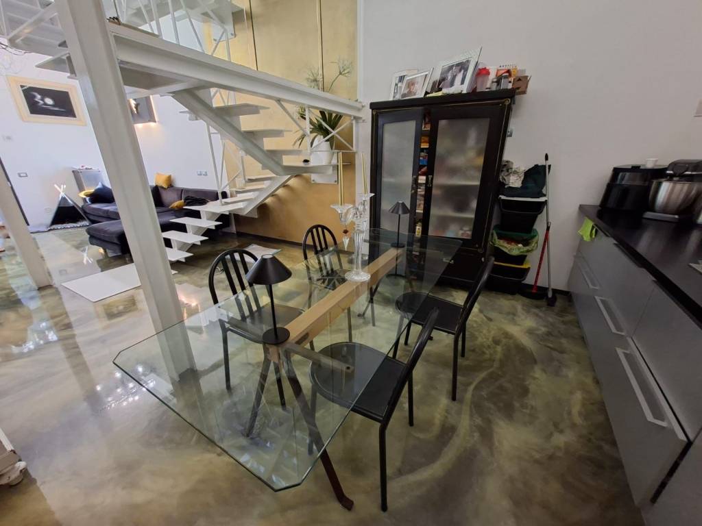 casa indipendente in vendita a Prato