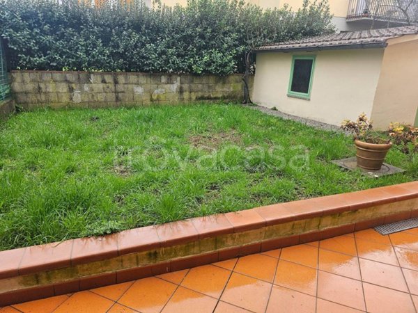 casa indipendente in vendita a Prato in zona Maliseti