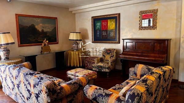 casa indipendente in vendita a Prato in zona Sacca