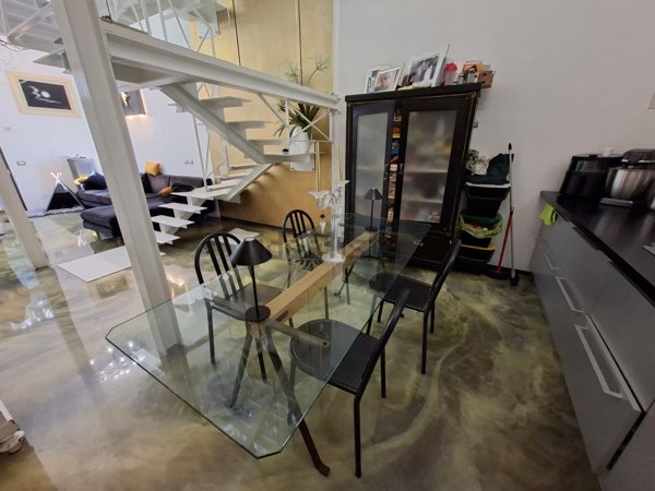 pentavano in vendita a Prato