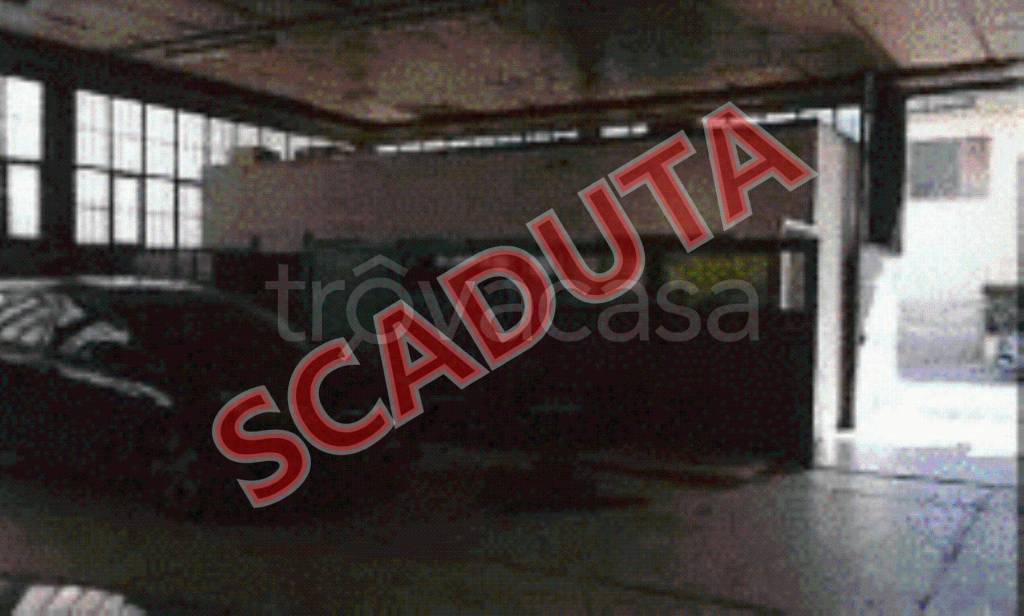 negozio in vendita a Prato