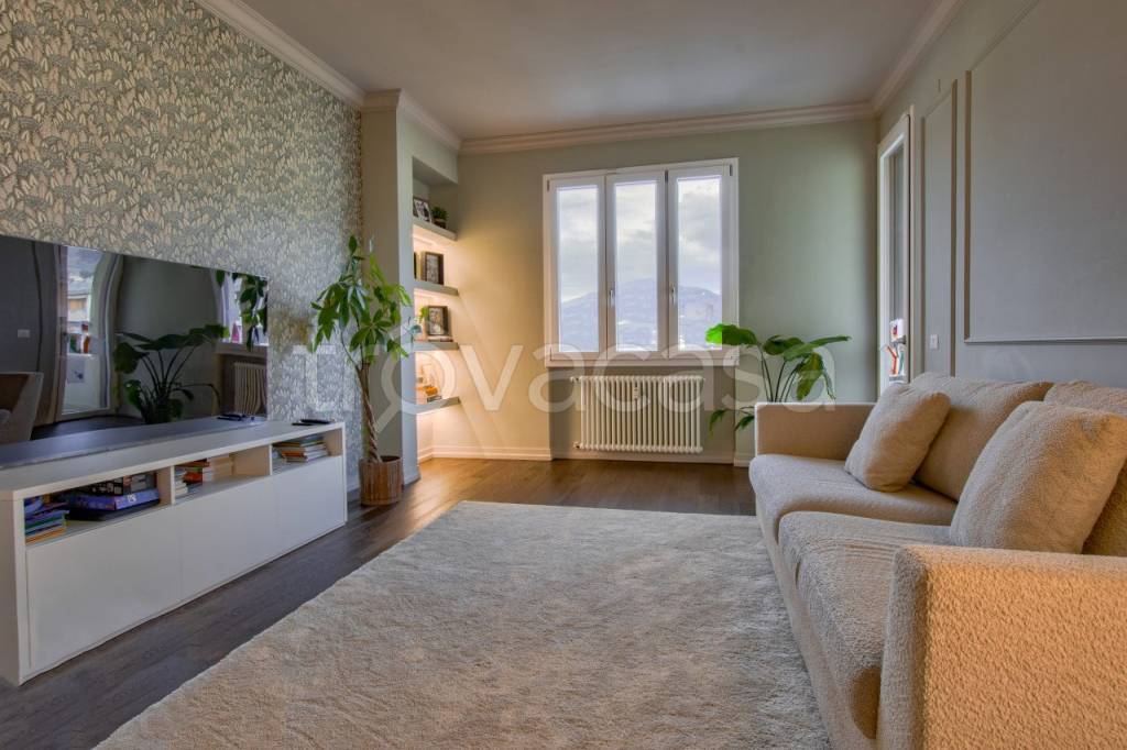 appartamento in vendita a Prato in zona San Martino