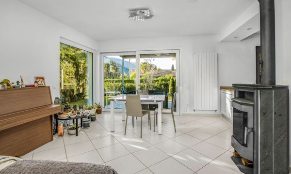 casa indipendente in vendita a Prato