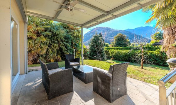 casa indipendente in vendita a Prato