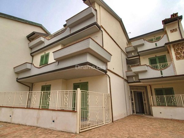 appartamento in vendita a Prato in zona Casale