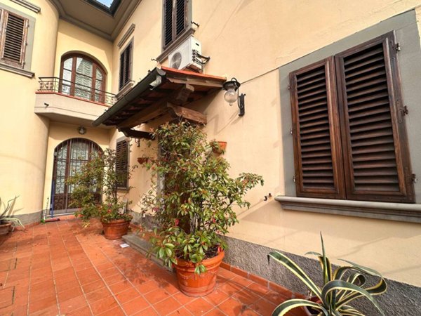 casa indipendente in vendita a Prato in zona La Querce