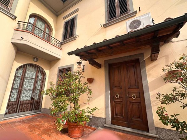 casa indipendente in vendita a Prato in zona La Querce
