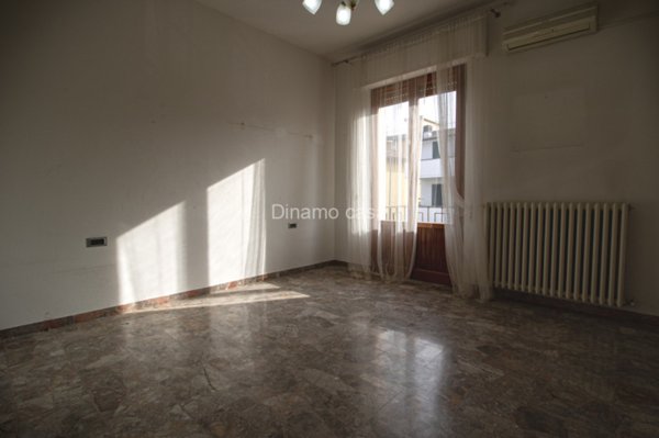 casa indipendente in vendita a Prato in zona Viaccia