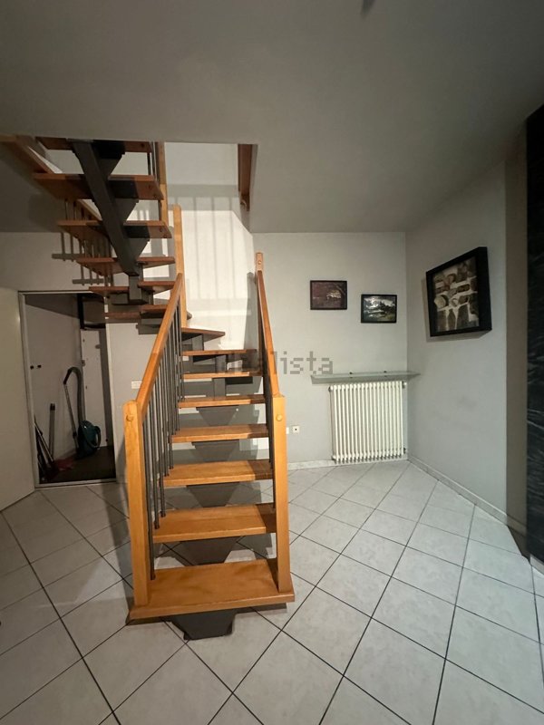 appartamento in vendita a Prato in zona Iolo