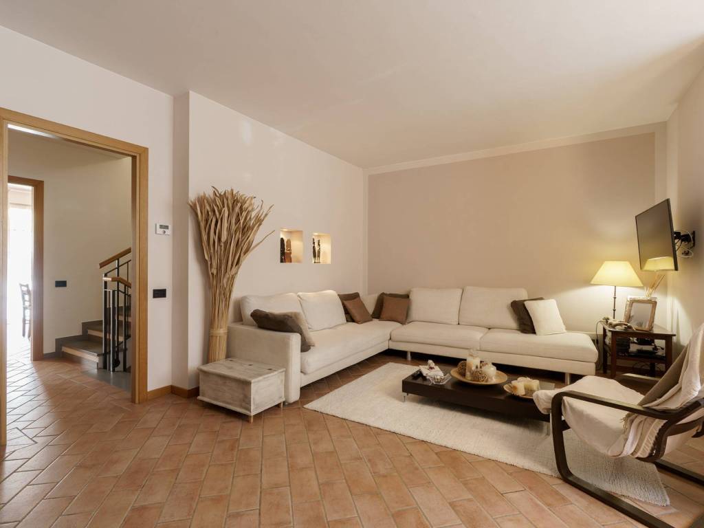 casa indipendente in vendita a Prato in zona La Querce