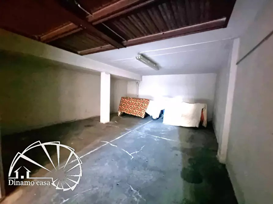 casa indipendente in vendita a Prato