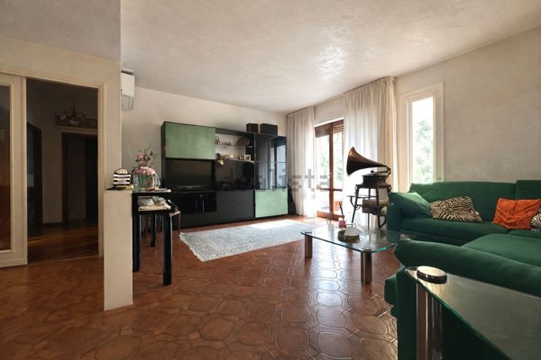 appartamento in vendita a Prato in zona Santa Lucia