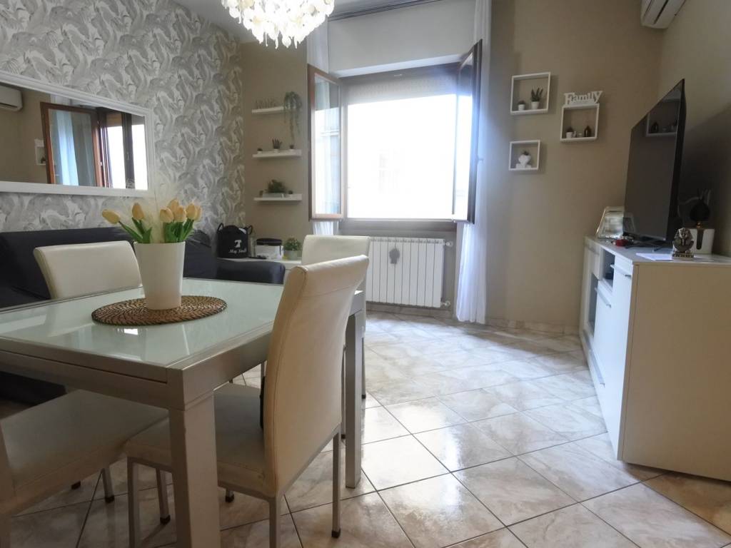 appartamento in vendita a Prato in zona San Martino