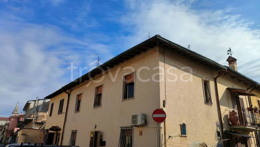 casa indipendente in vendita a Prato