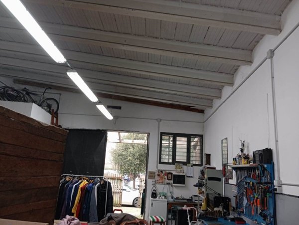 negozio in vendita a Prato