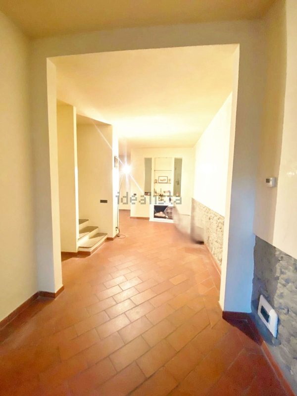 casa indipendente in vendita a Prato in zona Narnali