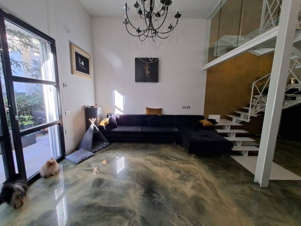 casa indipendente in vendita a Prato