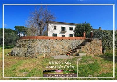 casa indipendente in vendita a Prato in zona Casale