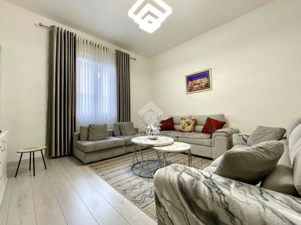 casa indipendente in vendita a Prato in zona Vergaio