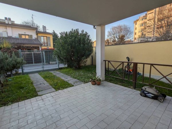 casa indipendente in vendita a Prato in zona Le Badie