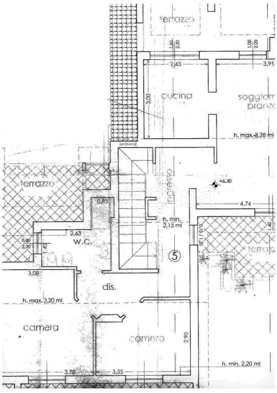 casa indipendente in vendita a Prato in zona Casale