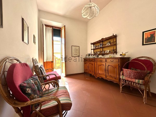 casa indipendente in vendita a Prato