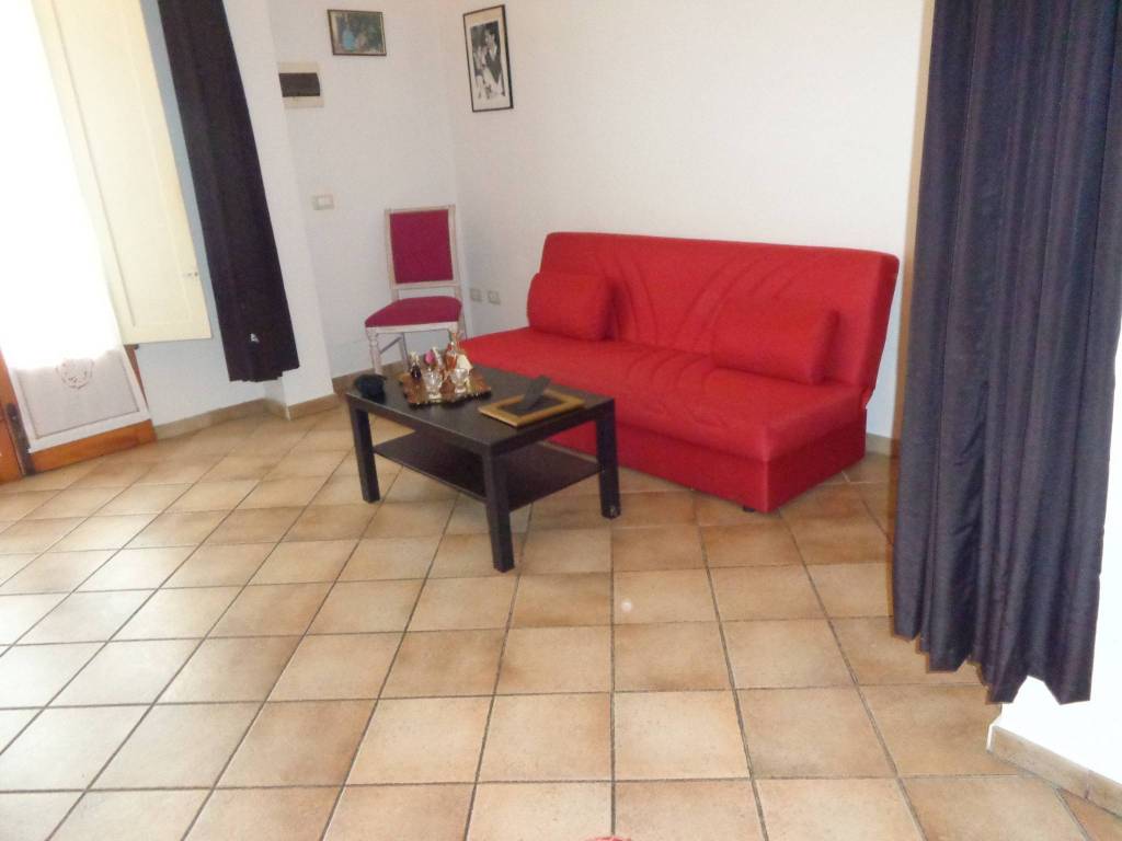 appartamento in vendita a Prato in zona Iolo