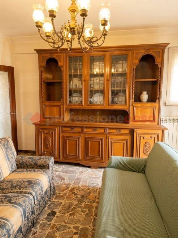 appartamento in vendita a Prato in zona Grignano